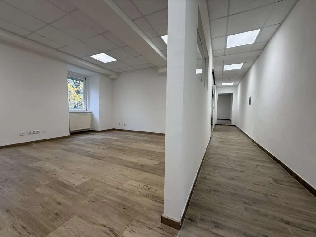 3-Zimmer-Gewerbeimmobilie mieten in Baden – 110 m², € 1.187 – Bild 4 von 6