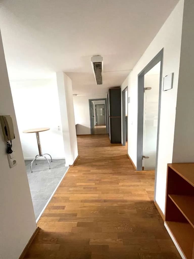 Gewerbeimmobilie mieten in Urfahr-Umgebung – 8 m², € 255 – Bild 2 von 6