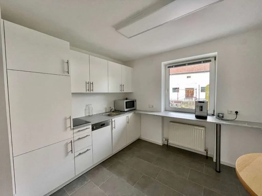 Gewerbeimmobilie mieten in Urfahr-Umgebung – 8 m², € 255 – Bild 3 von 6