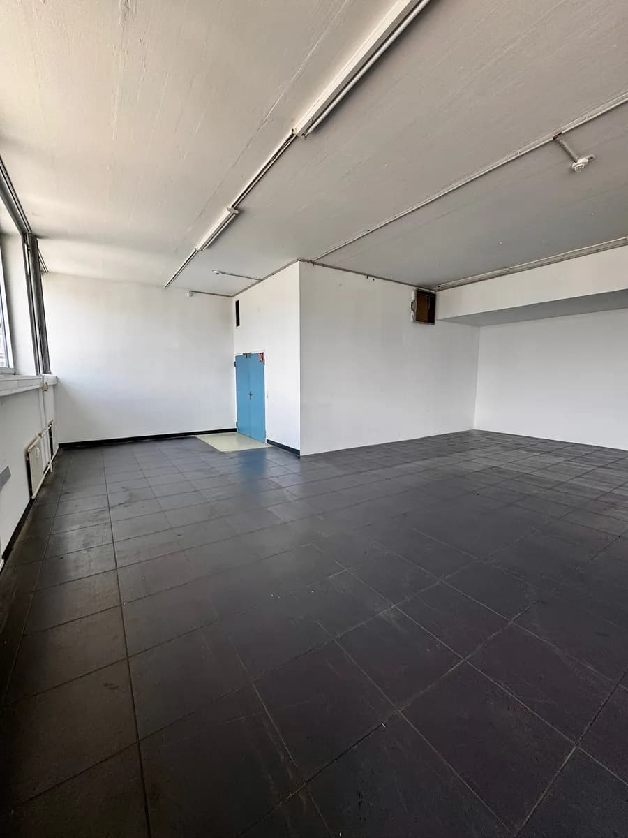 Gewerbeimmobilie mieten in Mödling – 374 m², € 4.800 – Bild 8 von 9