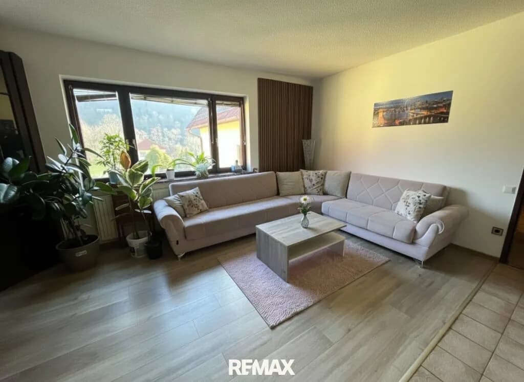 7-Zimmer-Haus kaufen in Neunkirchen – 146 m², € 199.000 – Bild 3 von 39