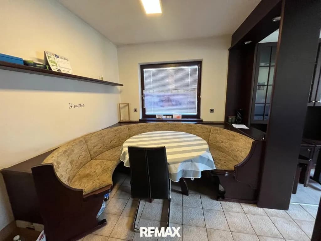7-Zimmer-Haus kaufen in Neunkirchen – 146 m², € 199.000 – Bild 4 von 39