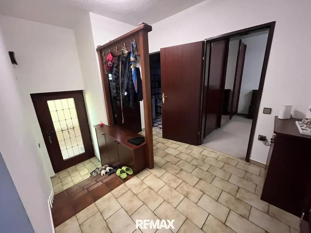 7-Zimmer-Haus kaufen in Neunkirchen – 146 m², € 199.000 – Bild 9 von 39