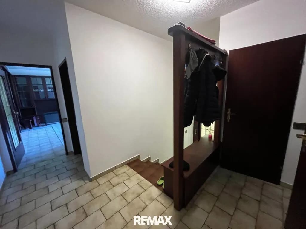 7-Zimmer-Haus kaufen in Neunkirchen – 146 m², € 199.000 – Bild 10 von 39