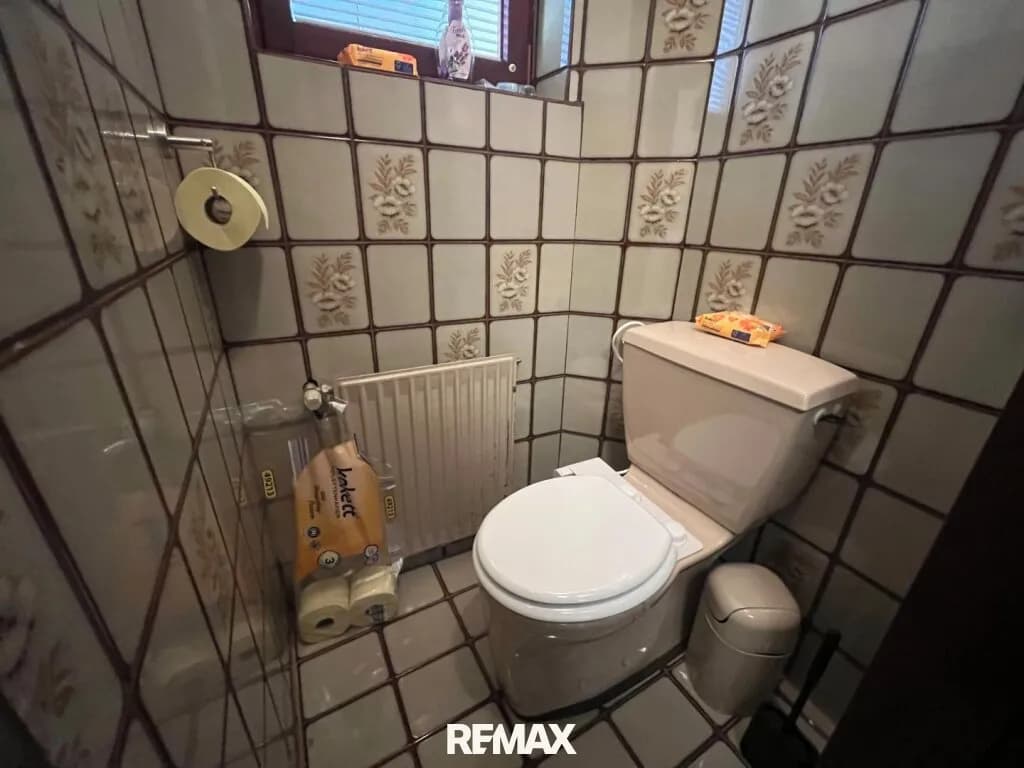 7-Zimmer-Haus kaufen in Neunkirchen – 146 m², € 199.000 – Bild 12 von 39