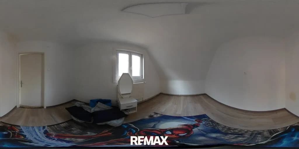 7-Zimmer-Haus kaufen in Neunkirchen – 146 m², € 199.000 – Bild 37 von 39