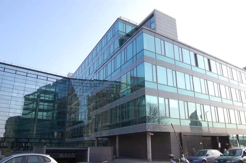 Gewerbeimmobilie mieten in Wien – 575 m², € 13