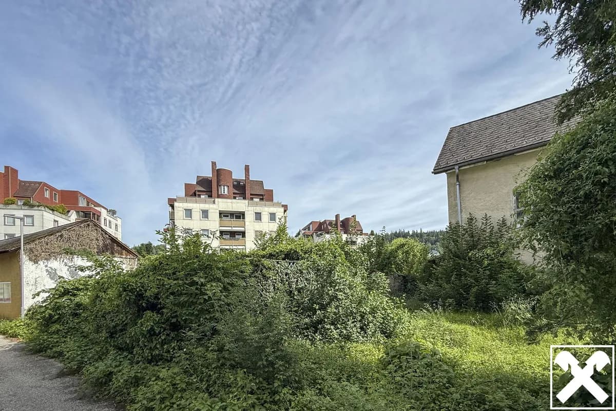 Grundstück kaufen in Vöcklabruck – 2 500 m², € 950.000
