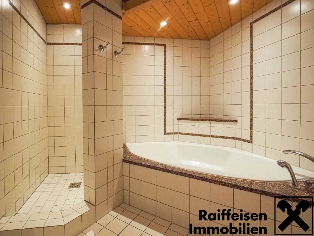 7-Zimmer-Wohnung kaufen in Lienz – 200 m², € 365.000 – Bild 5 von 13