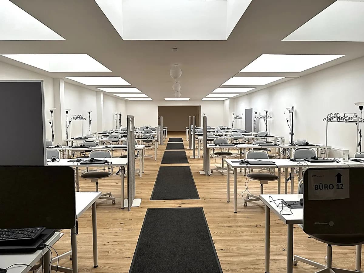 Gewerbeimmobilie mieten in Wien – 647 m², € 13