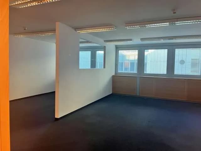 Gewerbeimmobilie mieten in Wien – 219 m², € 15 – Bild 5 von 12