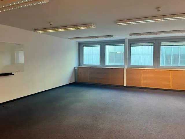 Gewerbeimmobilie mieten in Wien – 219 m², € 15 – Bild 8 von 12