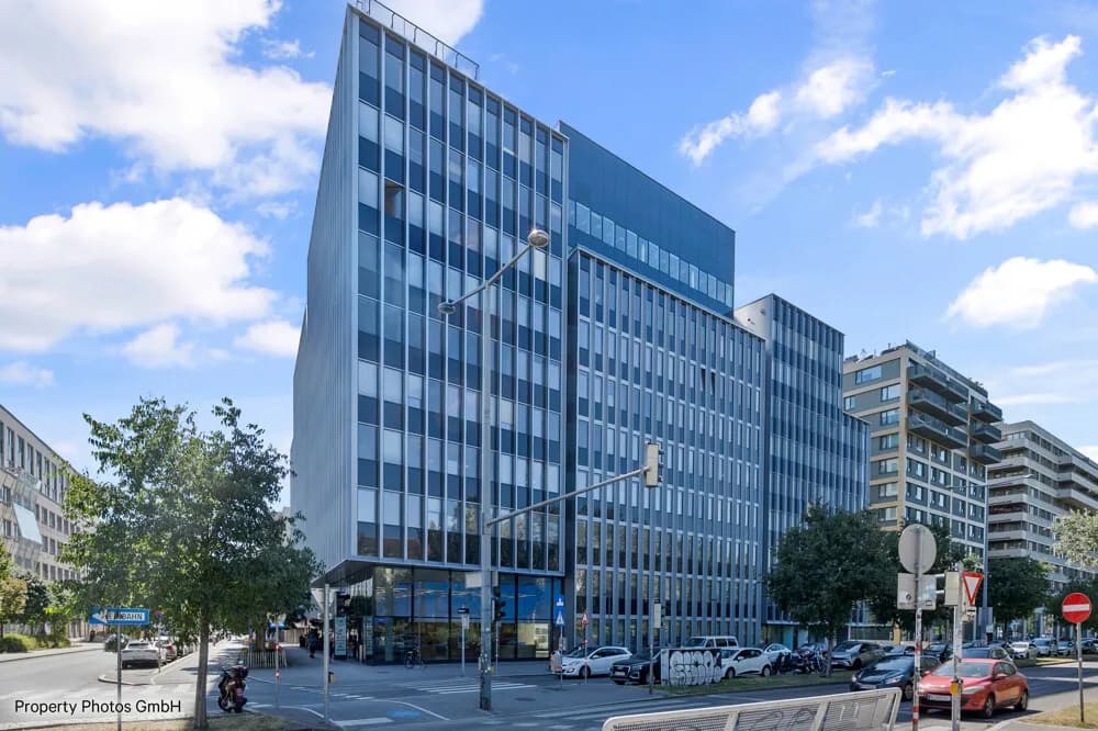 Gewerbeimmobilie mieten in Wien – 1 578 m²