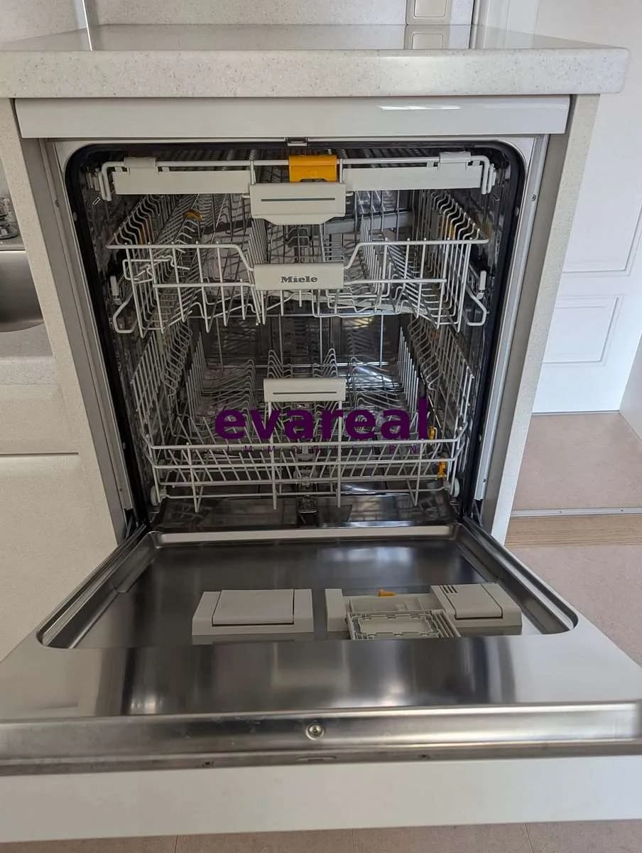 4-Zimmer-Wohnung mieten in Graz – 182 m², € 1.680 – Bild 15 von 30