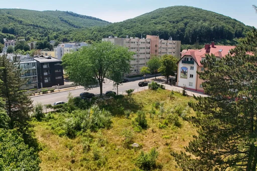 Grundstück kaufen in Sankt Pölten Land – 3 095 m², € 2.800.000