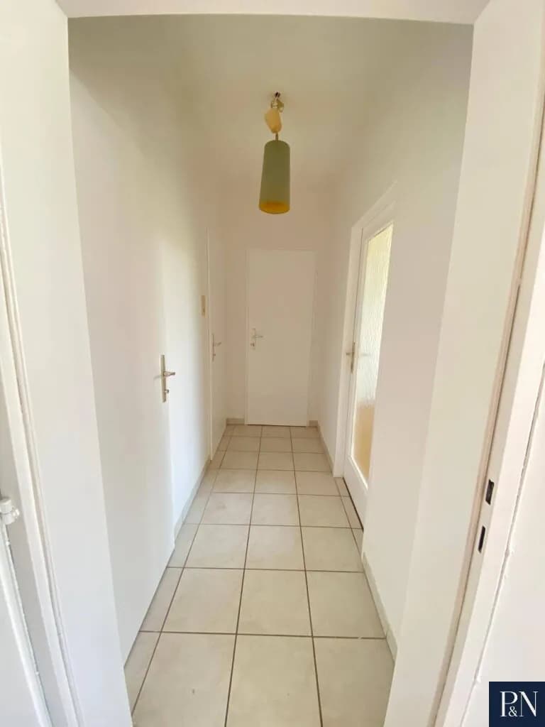 2-Zimmer-Wohnung mieten in Baden – 67 m², € 974 – Bild 10 von 11
