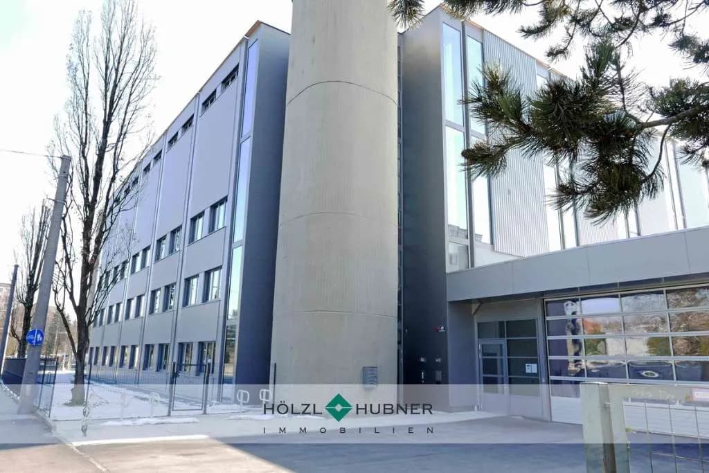 Gewerbeimmobilie mieten in Salzburg Stadt – 2 704 m² – Bild 1 von 12