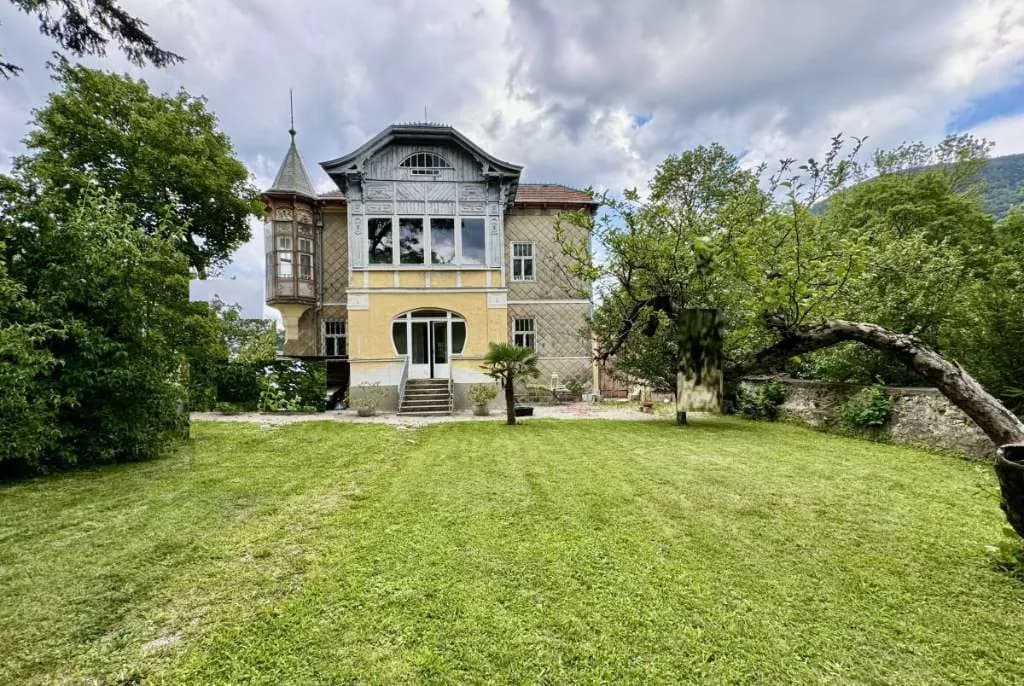 9-Zimmer-Haus kaufen in Baden – 310 m², € 690.000