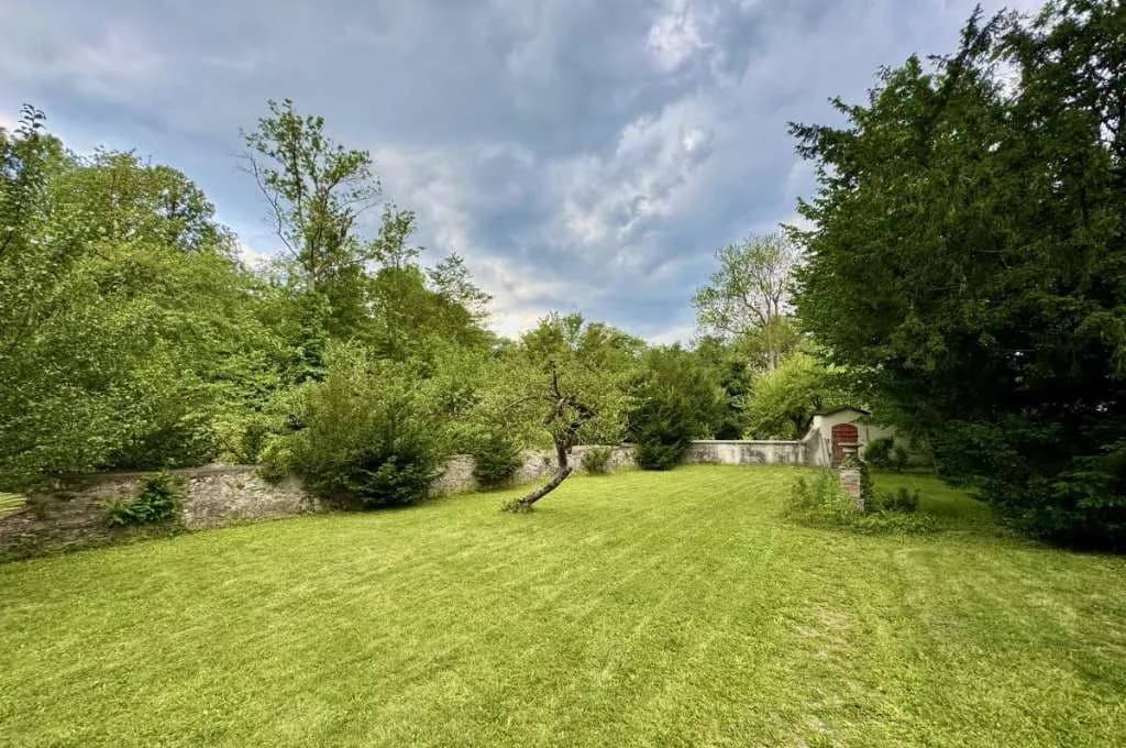 9-Zimmer-Haus kaufen in Baden – 310 m², € 690.000 – Bild 2 von 10