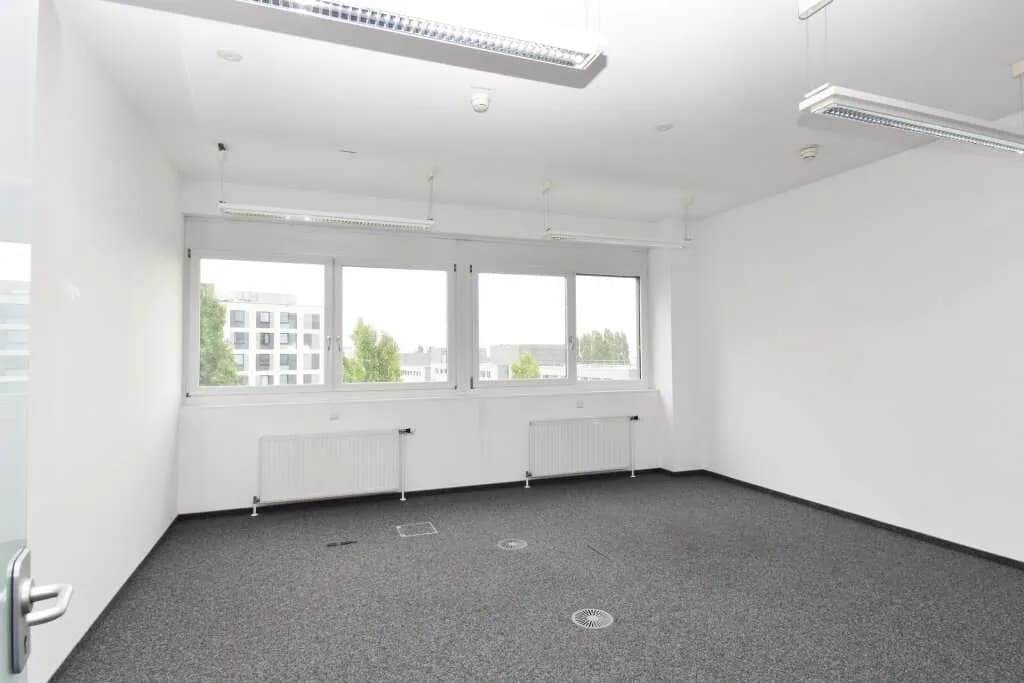 Gewerbeimmobilie mieten in Mödling – 1 000 m², € 11 – Bild 8 von 10