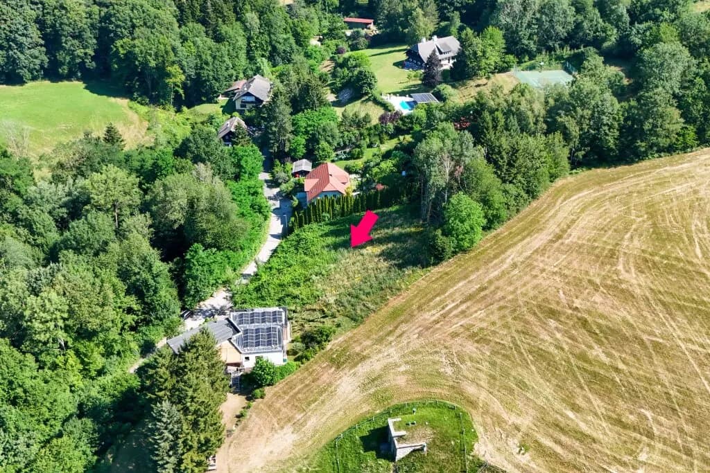 Grundstück kaufen in Sankt Pölten Land – 800 m², € 98.000
