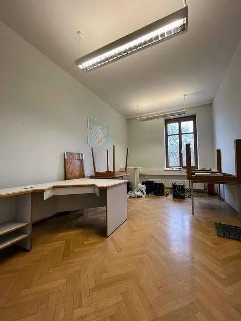 1-Zimmer-Gewerbeimmobilie mieten in Linz – 20 m², € 275