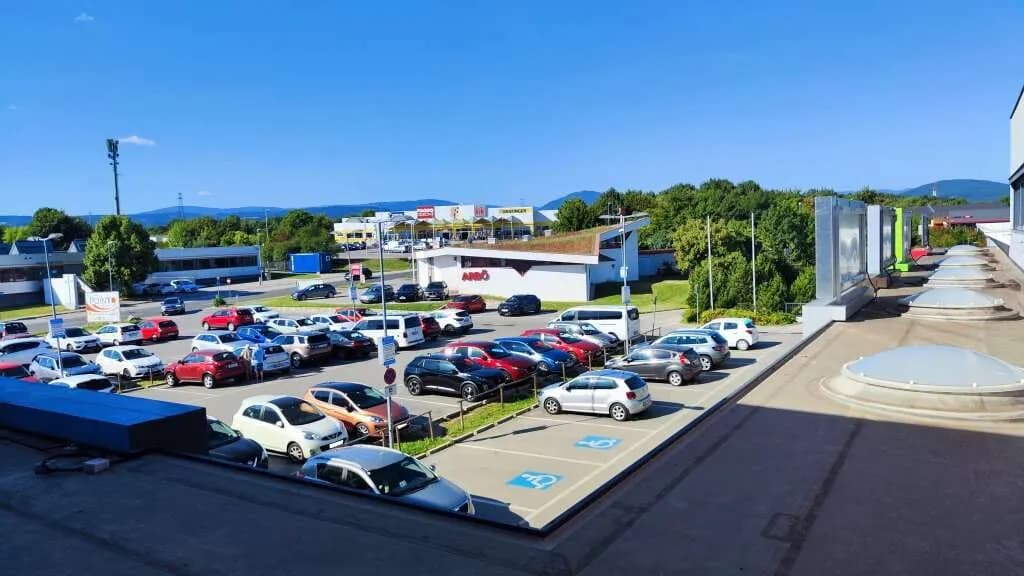 Gewerbeimmobilie mieten in Neunkirchen – 67 m², € 806 – Bild 5 von 8