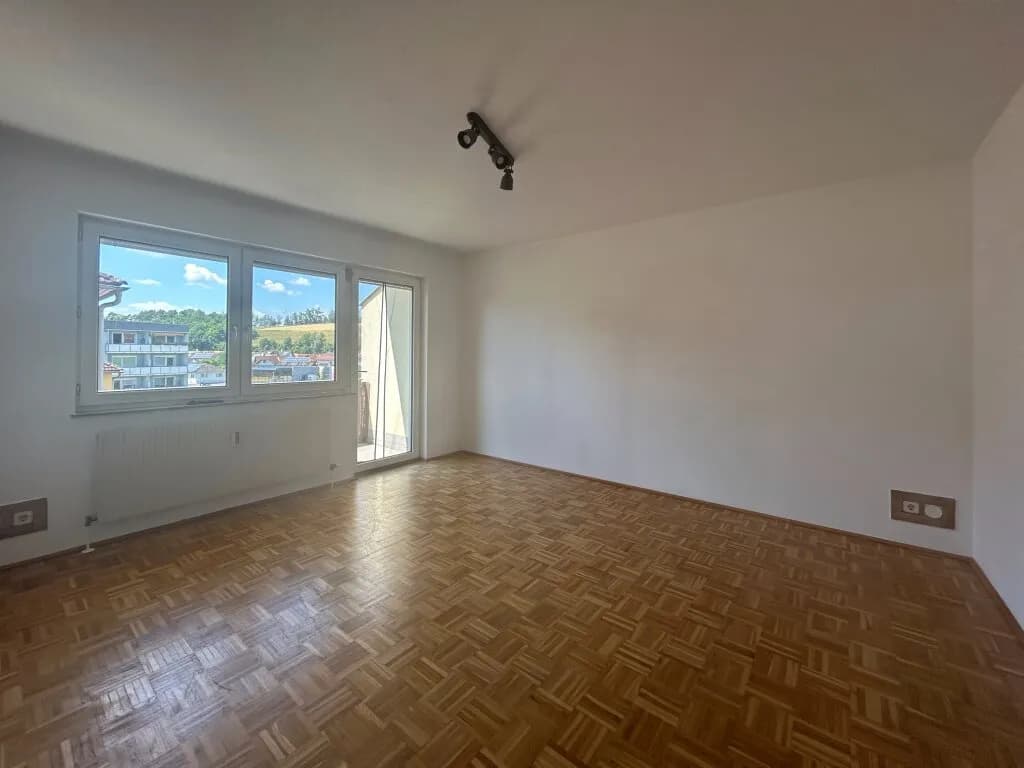 3-Zimmer-Wohnung kaufen in Perg – 73,55 m², € 117.100