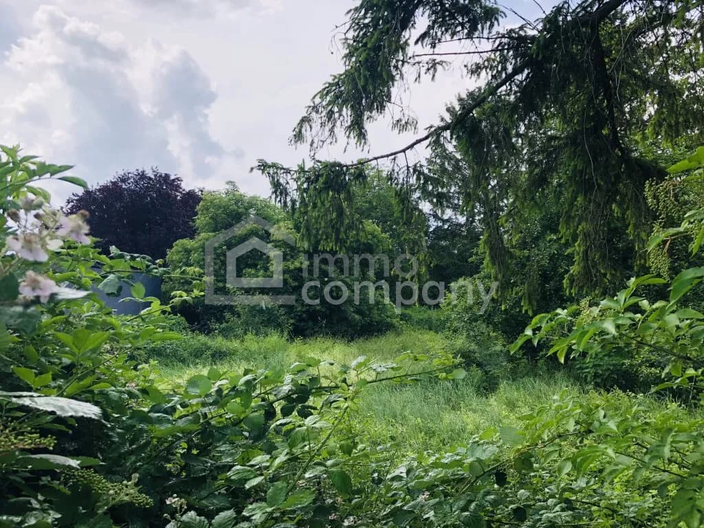 Grundstück kaufen in Baden – 743 m², € 215.000