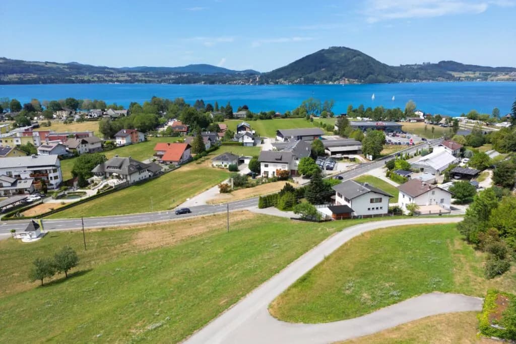 Grundstück kaufen in Vöcklabruck – 1 064 m², € 1.064.000 – Bild 4 von 7