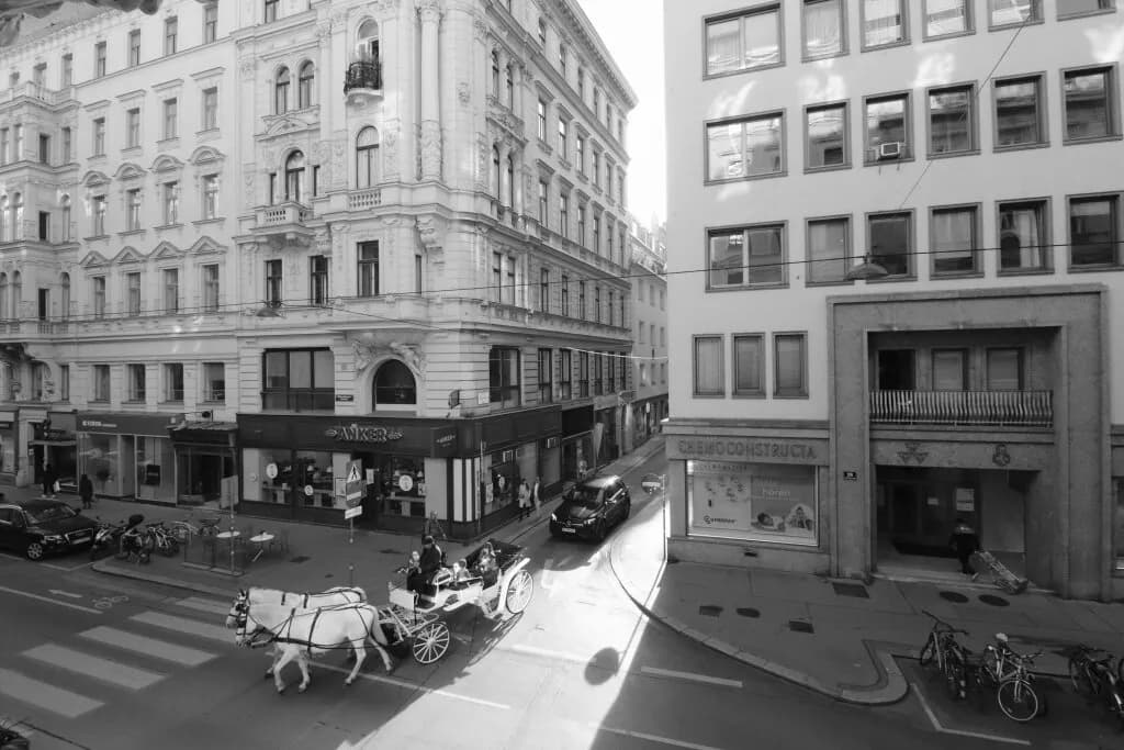 3-Zimmer-Gewerbeimmobilie mieten in Wien – 104 m², € 2.126