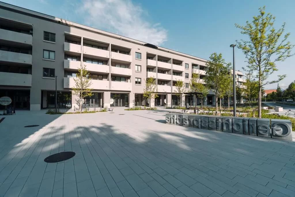 Gewerbeimmobilie mieten in Klagenfurt – 77 m², € 12