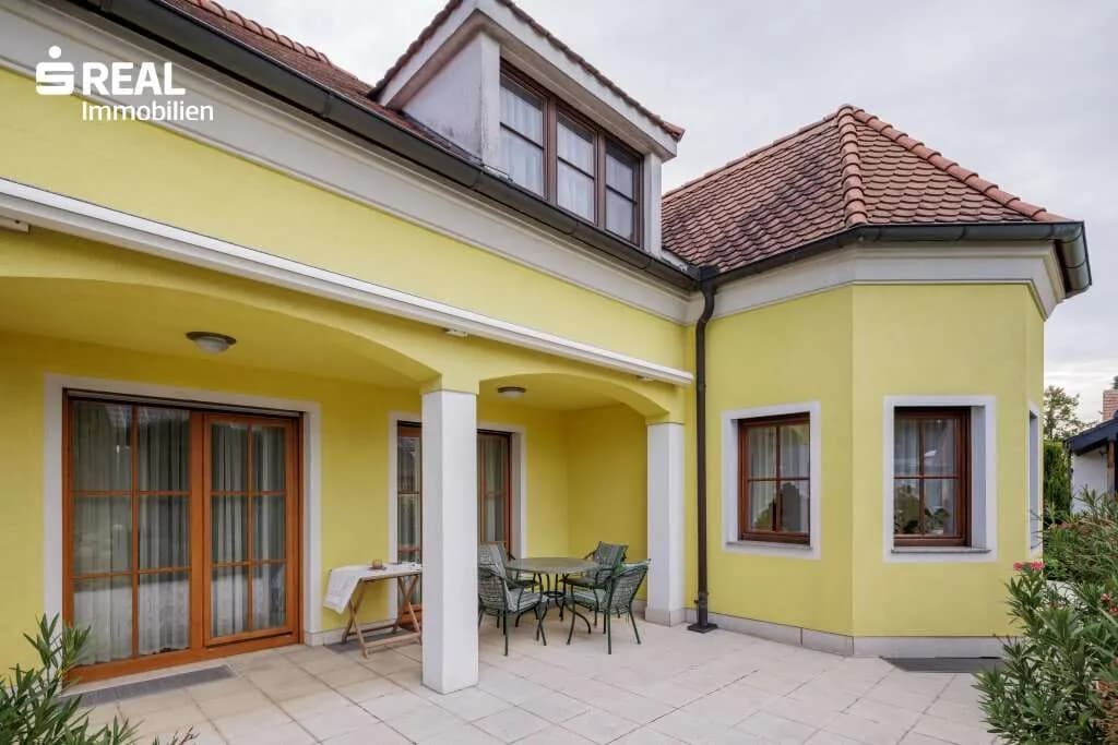 8-Zimmer-Haus kaufen in Hollabrunn – 391 m², € 790.000 – Bild 3 von 32