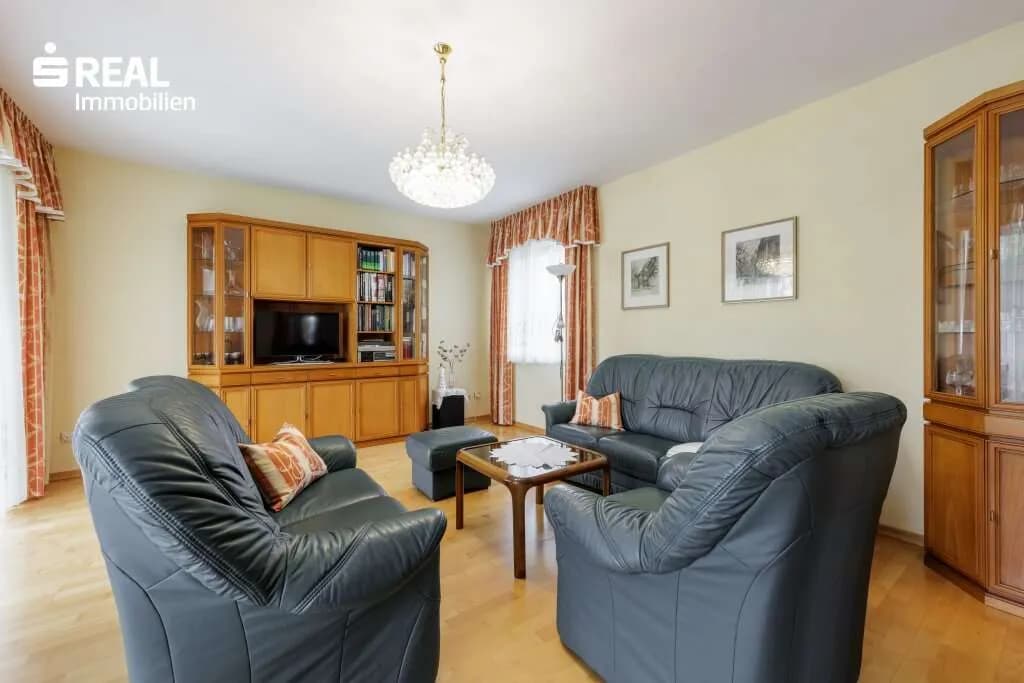 8-Zimmer-Haus kaufen in Hollabrunn – 391 m², € 790.000 – Bild 13 von 32