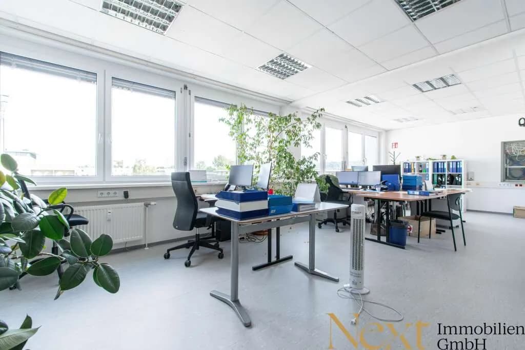 Gewerbeimmobilie mieten in Wels – 140 m², € 1.763 – Bild 2 von 8