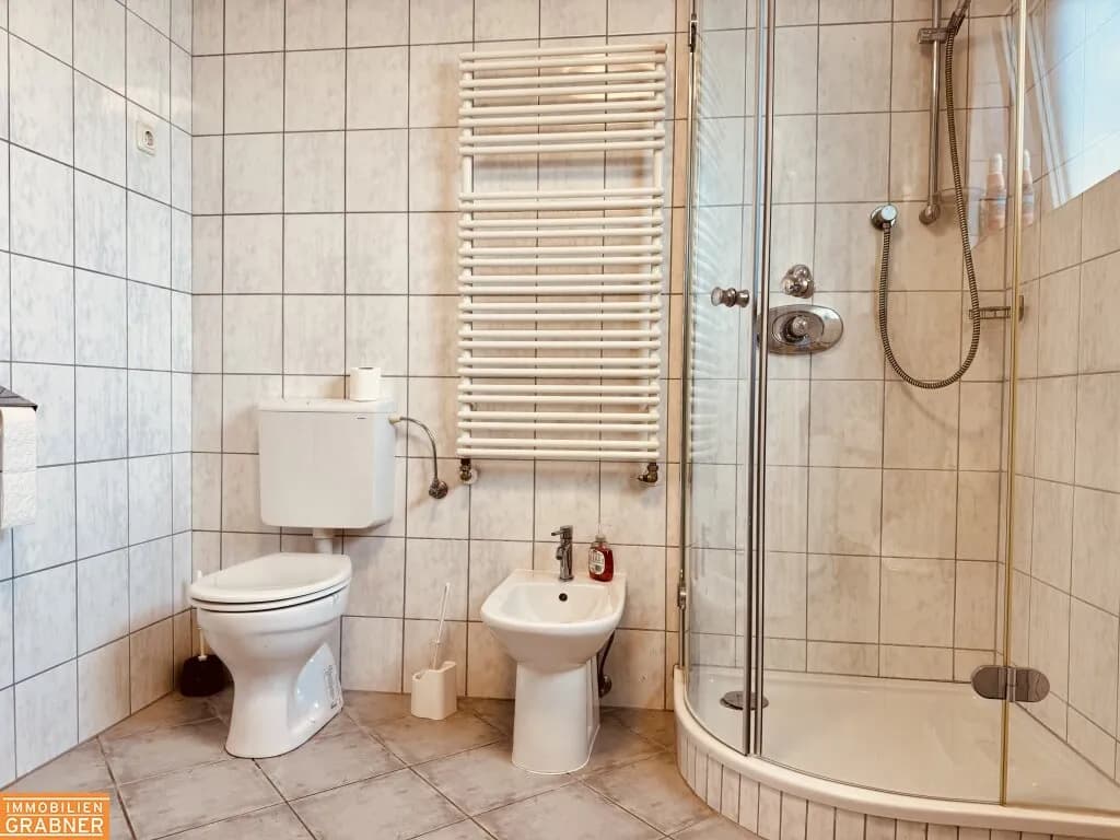 9-Zimmer-Wohnung kaufen in Gmunden – 184,46 m², € 695.000 – Bild 17 von 32