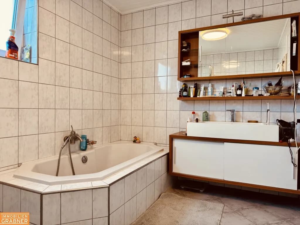 9-Zimmer-Wohnung kaufen in Gmunden – 184,46 m², € 695.000 – Bild 18 von 32