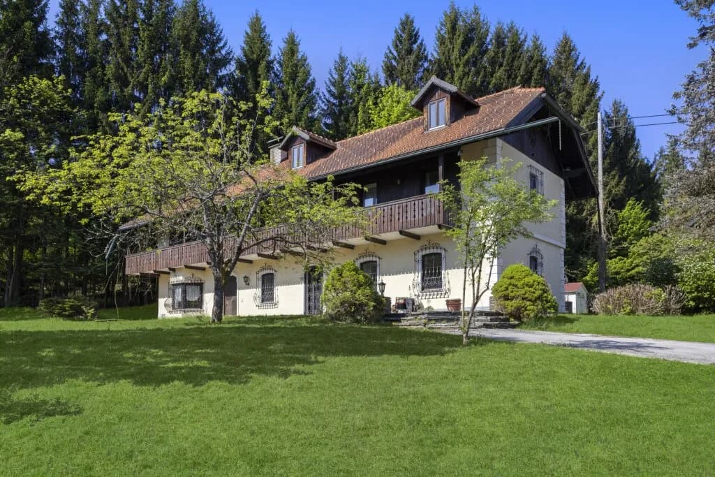 7-Zimmer-Haus kaufen in Klagenfurt – 300 m², € 980.000 – Bild 2 von 34