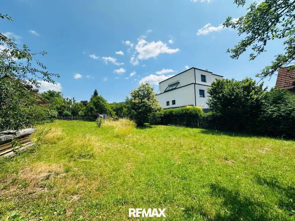 Grundstück kaufen in Graz – 1 120 m², € 395.000
