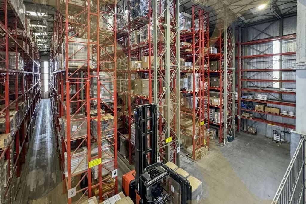 Gewerbeimmobilie mieten in Wels-Land – 800 m², € 3.200