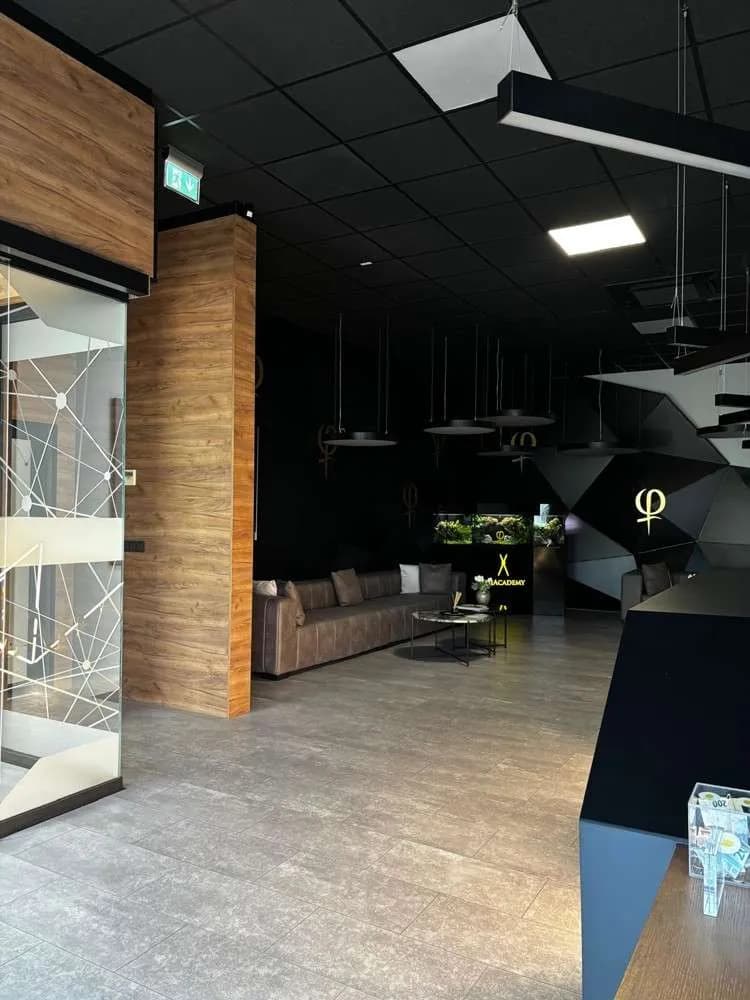 Gewerbeimmobilie mieten in Wien – 4 270 m² – Bild 3 von 12