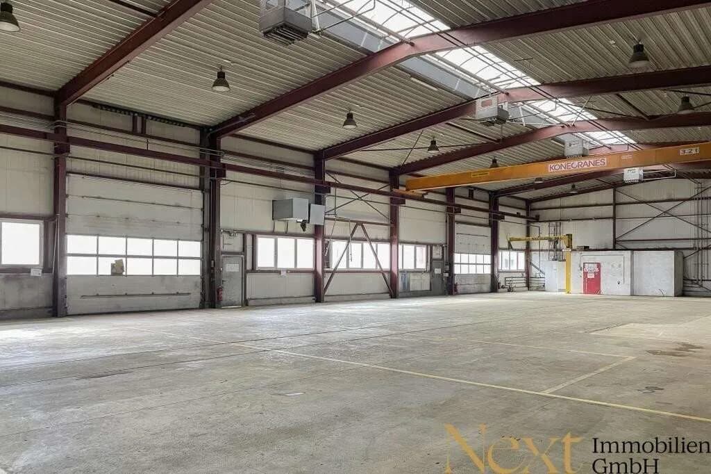 Gewerbeimmobilie mieten in Linz Land – 2 050 m² – Bild 3 von 4