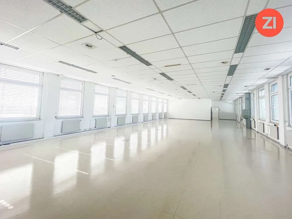 Gewerbeimmobilie mieten in Linz Land – 378 m², € 4.834 – Bild 1 von 19