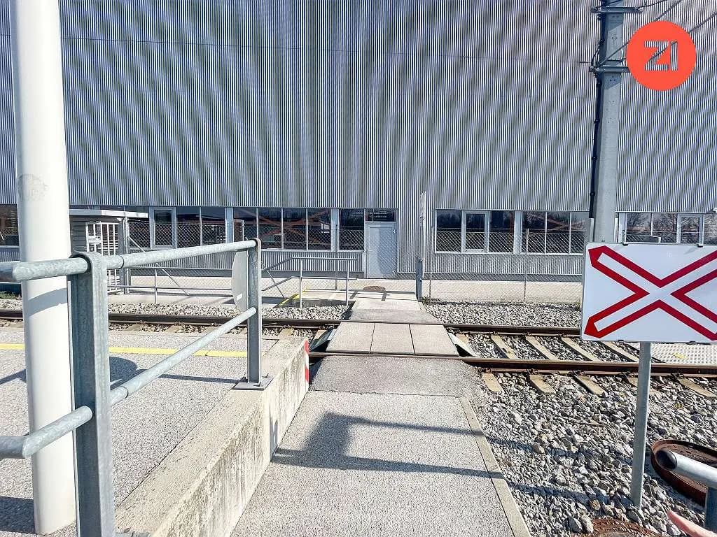 Gewerbeimmobilie mieten in Linz Land – 378 m², € 4.834 – Bild 6 von 19