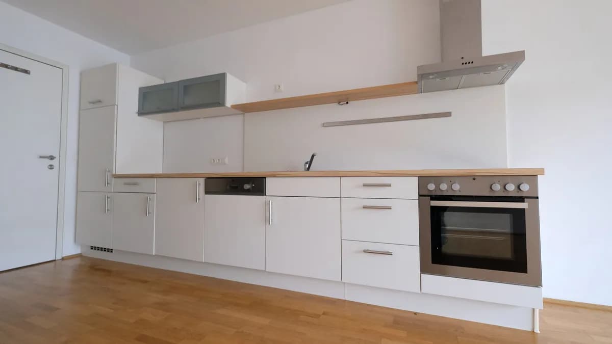 1-Zimmer-Wohnung mieten in Innsbruck – 28 m², € 1.171 – Bild 4 von 6