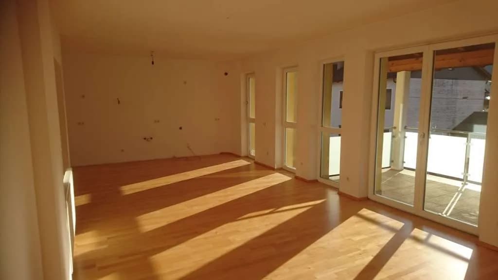 4-Zimmer-Wohnung mieten in Amstetten – 94 m², € 995 – Bild 3 von 8