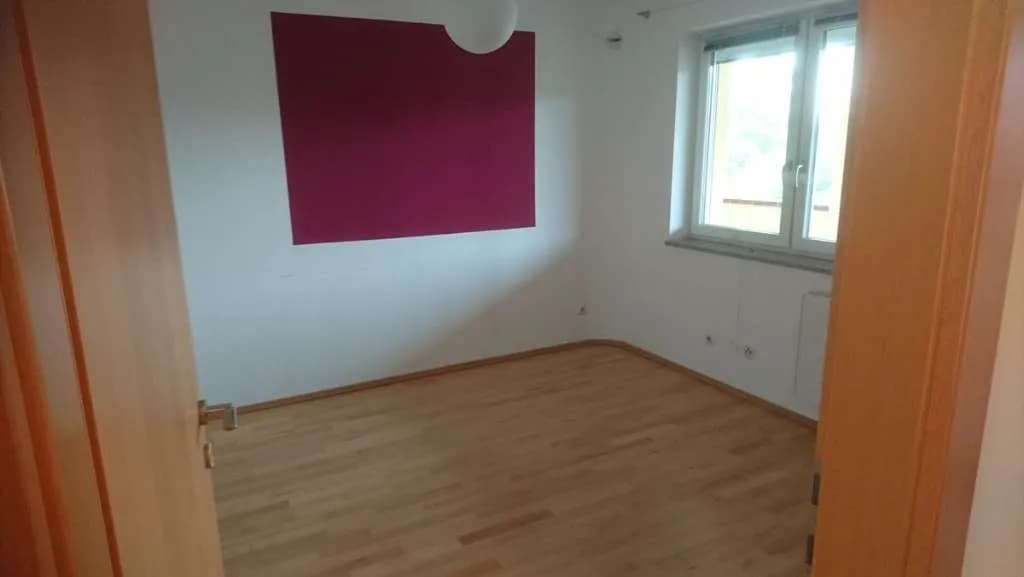 4-Zimmer-Wohnung mieten in Amstetten – 94 m², € 995 – Bild 6 von 8