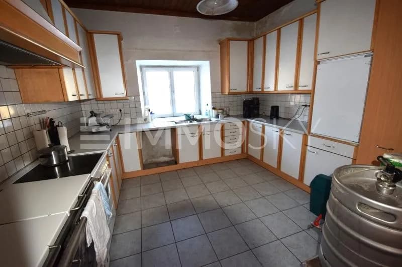 7-Zimmer-Immobilie kaufen in Perg – 230 m², € 630.000 – Bild 4 von 5