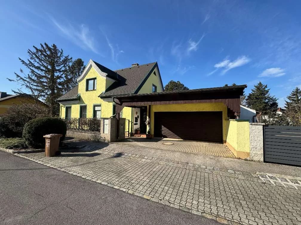 Haus kaufen in Baden – 351 m², € 590.000
