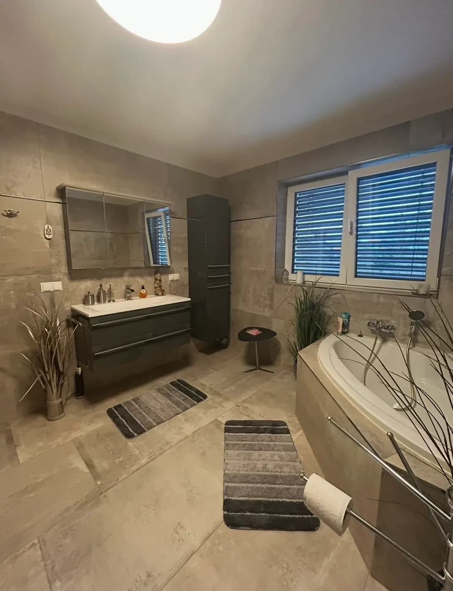 4-Zimmer-Haus mieten in Gänserndorf – 130 m², € 1.950 – Bild 4 von 8